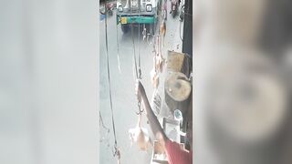 Sucks To Die At 18 : Young Woman Run Over And Killed By Bus
