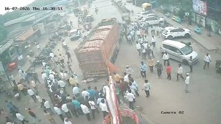 Two Municipal Council Employees Killed After Motorcycle Hits Pothole