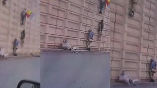 Cartel Leaves 5 Bodies Hung From The Bridge In Mexico