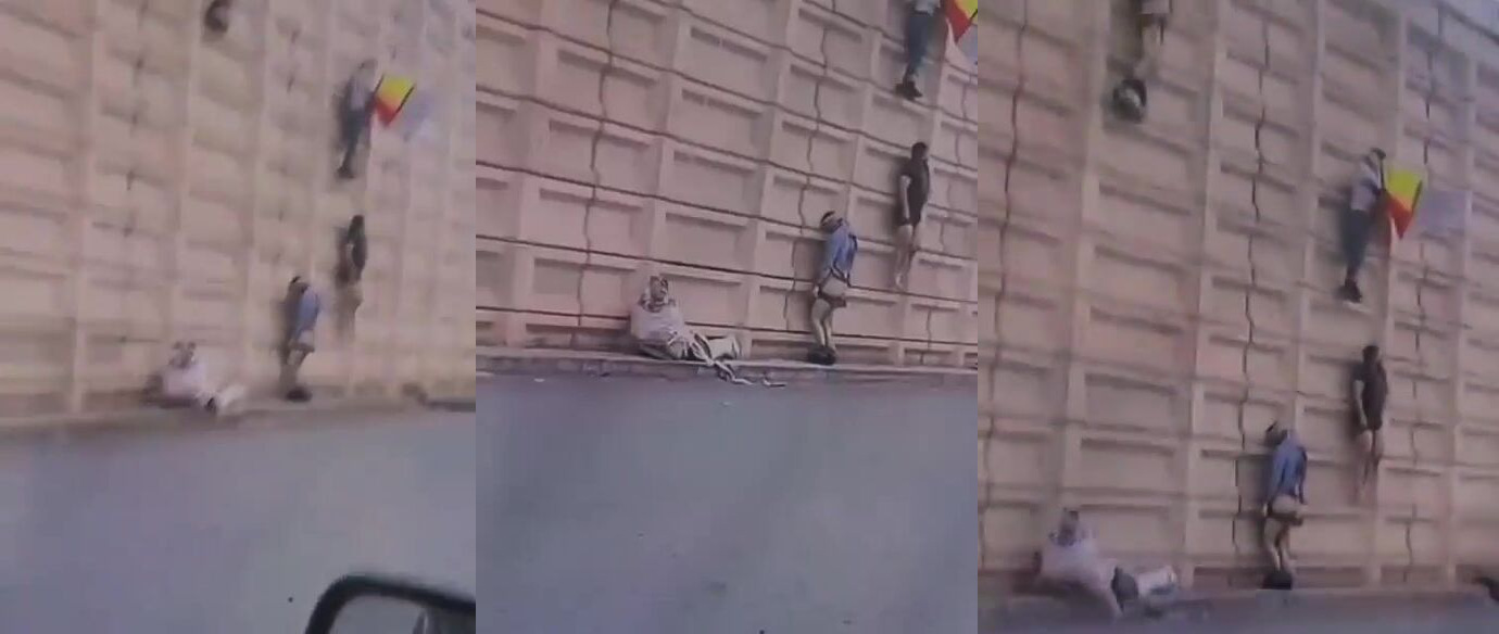 Cartel Leaves 5 Bodies Hung From The Bridge In Mexico