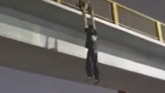 Drunk Dude Falls From An Overpass Breaking Legs