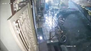 Flying Tin Roof Crushed Three Devotees Heavy Rain In India