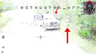 Car blows Ukrainians.