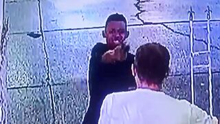 Vendor Shot In The Face During Robbery In Colombia