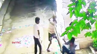 Rickshaw Driver Hacked To Death With Sword And Sickle After A Dispute In India