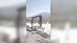 Mexico: Worker dies after falling 45 meters while dismantling a lime kiln