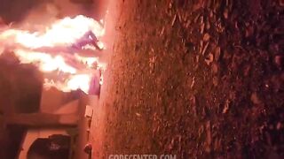 (REPOST)Three criminals burned alive for stealing car