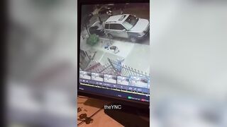 Man Stabs His EX-Girlfriend, Brutalized By Locals In New York