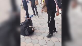 Thief Tied To The Pole, Beaten In Broad Daylight In Mexico