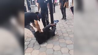 Thief Tied To The Pole, Beaten In Broad Daylight In Mexico