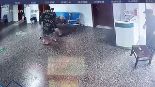 This Hospital Guard Is Useless POS