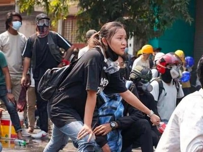 Cute Girl Shot Dead by Police During Protest 