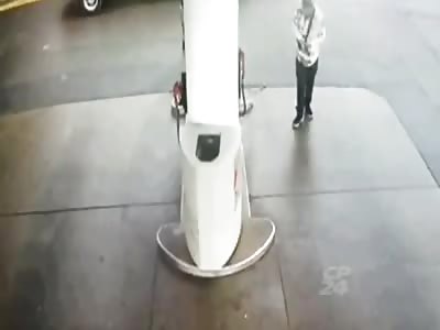Shootout between suspect and cop at gas station