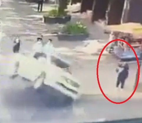 Pedestrians Obliterated by Out of Control Car.