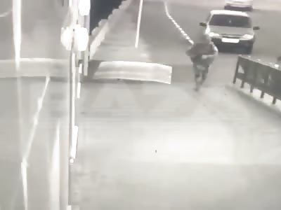 Russia - A man detonates a bomb at a police station
