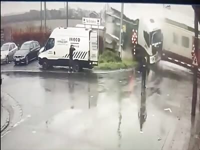 Train vs Truck in Belgium 