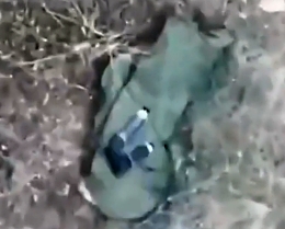UA drone drops 2 grenades on a sleeping RU soldier