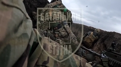 UAF fighters in close quarters combat in Bakhmut