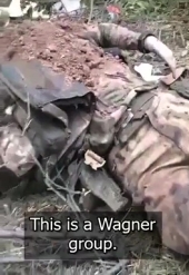 A UA soldier found the decaying corpse of a Wagner Group commander