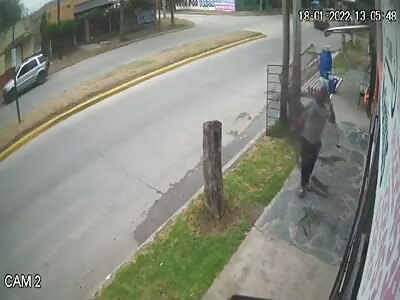Thief thwarted by member of the public.