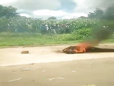 Thief was burned and left on an African Highway