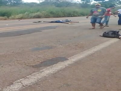 Couple on Motorcycle dead on the Road