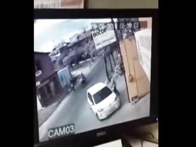 Man enters in his car just before crash 