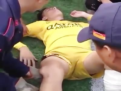 Hard to Watch Knee is Put Back into Place during Soccer Game 