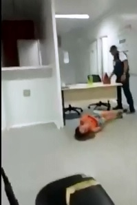 Woman Convulsing on the Floor of a Hospital as No One Bothers to Help Her 