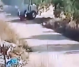 Tractor Rolls Over and kills its Owner 