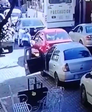 CCTV Captures a Quick Murder from Road Rage..Man Approaches the Wrong Car 