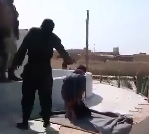 ISIS Pistol Execution at the Town Square..(New Video) 