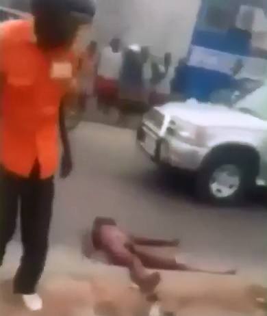 Crazy Woman Strips Naked and Attempts Suicide by Car