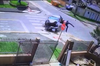 Brutal CCTV..Motorcyclist Ends Up in the Front Yard
