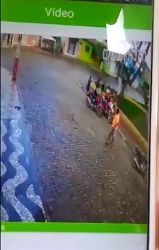 HItman jumps off Motorcycle to Execute Victim...Jumps back on and Drives Away 