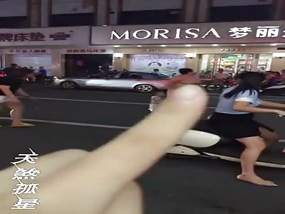 Crazy Naked Woman Shuts Down the Street 