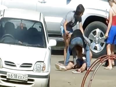 Russian bitches fighting on street, one gets beaten with a socket wrench