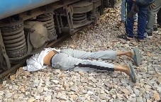 Mans Effective Suicide by Train