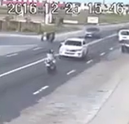 Horrific Head on Collision Motorcycle vs. Truck