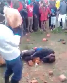 Thief Savagly Stoned and Tortured in Front of Crowd