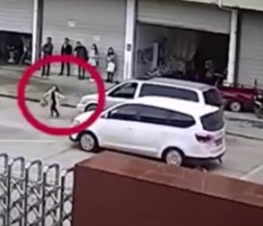 Little girl crossing the street gets run over by car