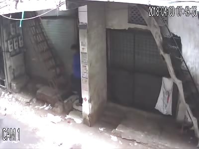 Live Murder on CCTV .. Watch Guy Drop From Atop the Staircase! 