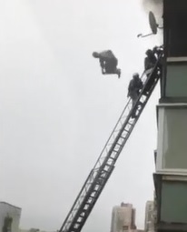 Dude Refusing to be Saved Jumps Right Over Rescuers to his Death