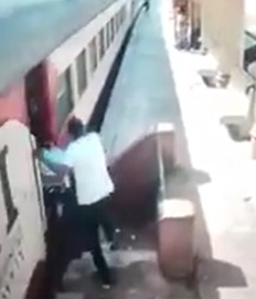 Guy Crushed Trying to Jump on Train... Doesn't See Median 