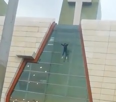 Woman Jump to Her Death