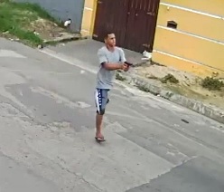 One Legged Bandit has Gun Fight on Street