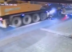 Head Crushed by 4 Wheels