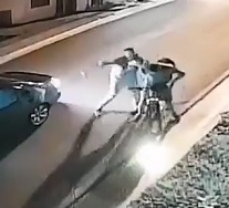 Delivery Guy Gets Severe Beating in the Street