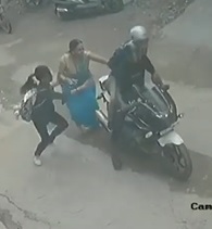 NOT TODAY! Chain Snatcher Stopped and Beaten by Mother and Daughter