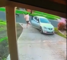 Home Invasion Gone Wrong... Owner Goes on Attack Mode